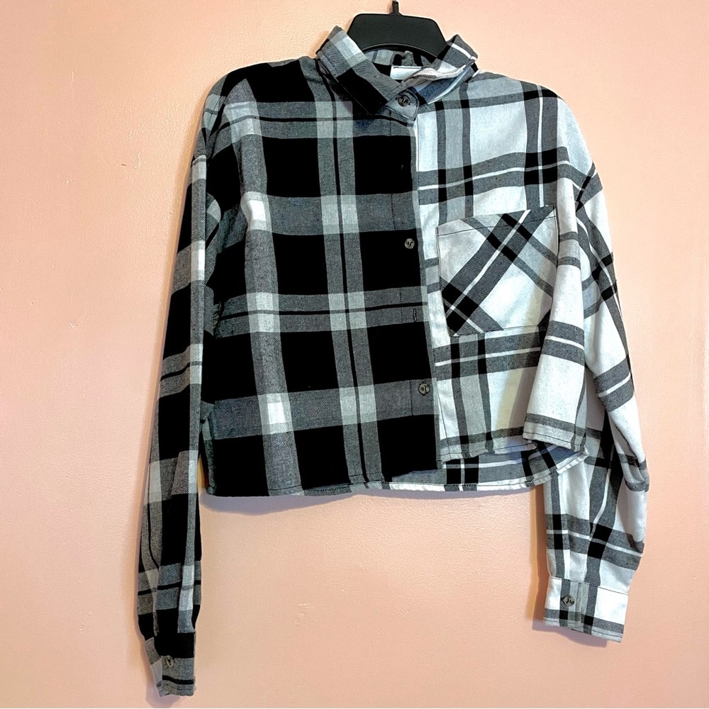 F21 Half White Half Black Cropped Button up Long Sleeve Shirt